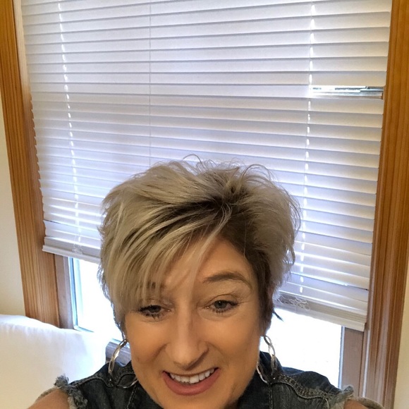 Meet your Posher, Marshell - Picture 1 of 7